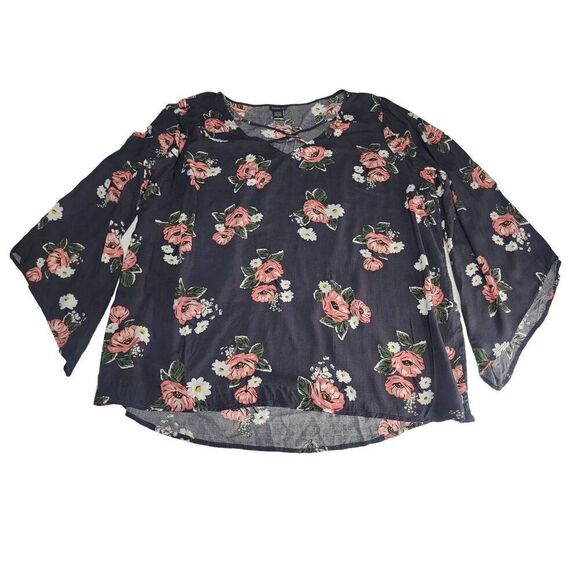 Torrid Slanted Bell Sleeve Floral Dark Gray Tunic Top Womens Plus Size 3 - Picture 1 of 8